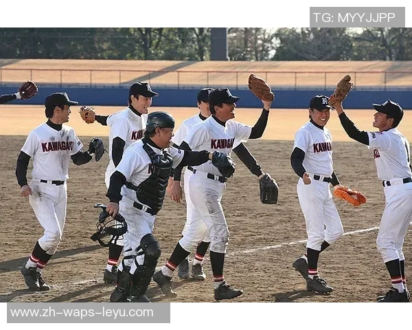 大板与广岛的激烈对决展现了日本职业棒球的魅力与竞争精神 大板与广岛的激烈对决展现了日本职业棒球的魅力与竞争精神